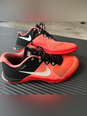 Nike Metacon 2 Flywire - Women’s Training Sneakers
